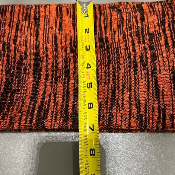 Philadelphia Flyers FOCO Orange and Black Knit Infinity Scarf - Picture 9 of 9